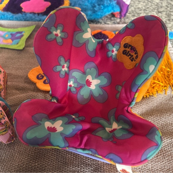 COPY - Groovy Girl Lush Loft Kids Playset with Accessories - Picture 6 of 7